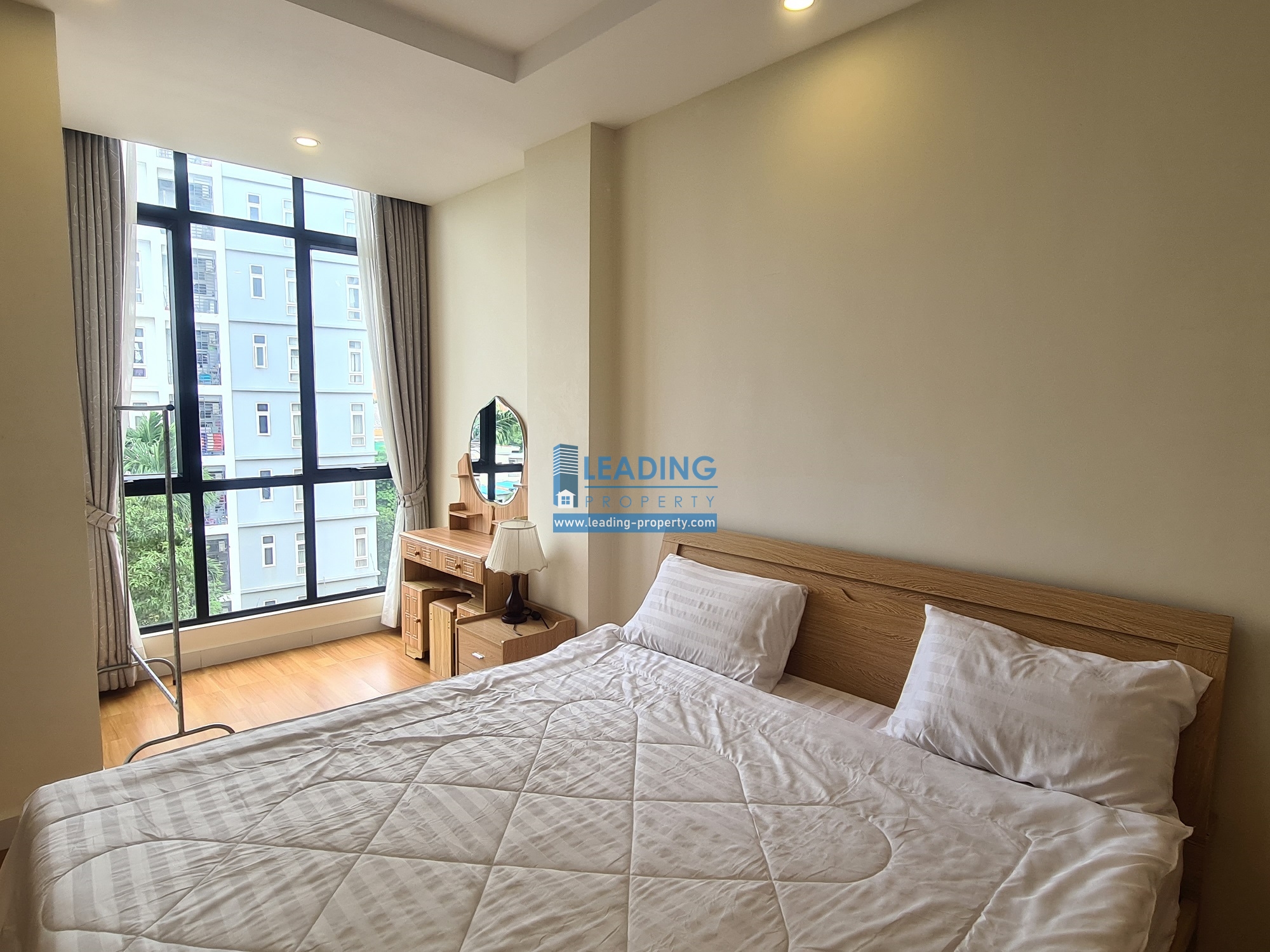 N267 - 1 Bedroom - $400 to $450 - Daun Penh