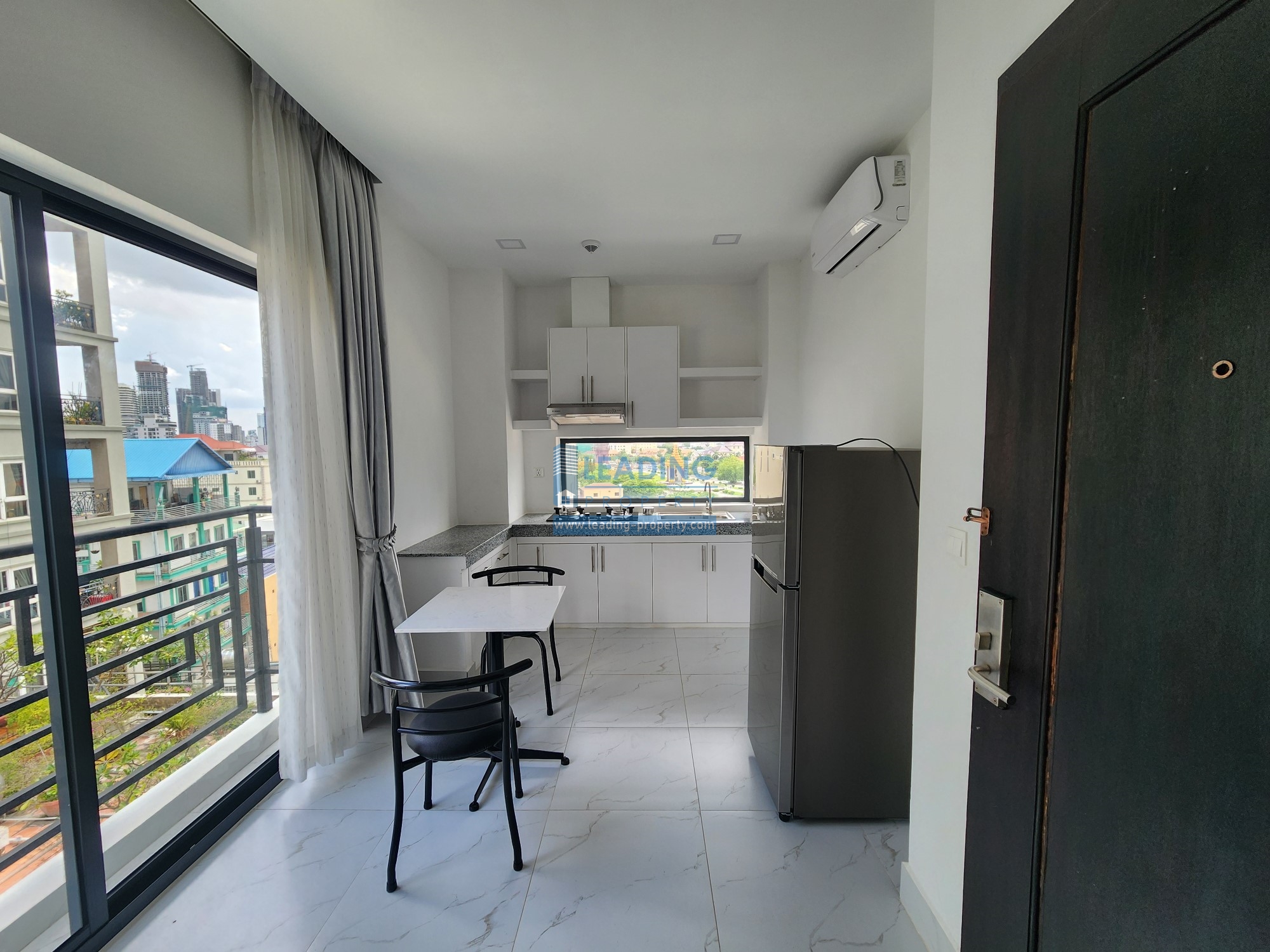 N212 - 1 Bedroom - $500 - Tonle Basac