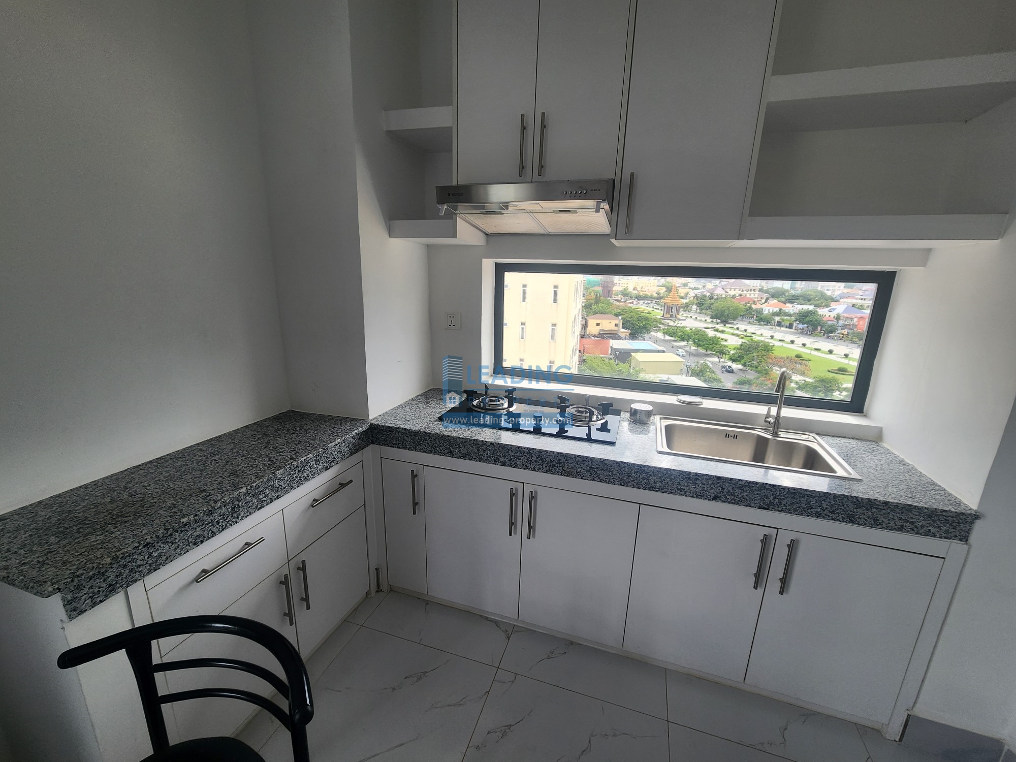 N212 - 1 Bedroom - $500 - Tonle Basac