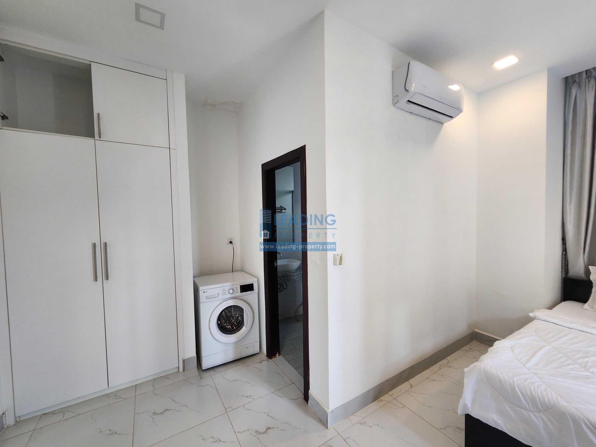 N212 - 1 Bedroom - $500 - Tonle Basac