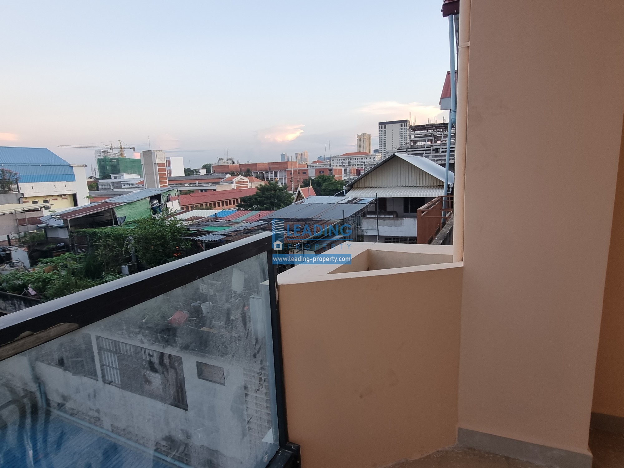 N425 - 1 Bedroom - $450 to $550 - Daun Penh