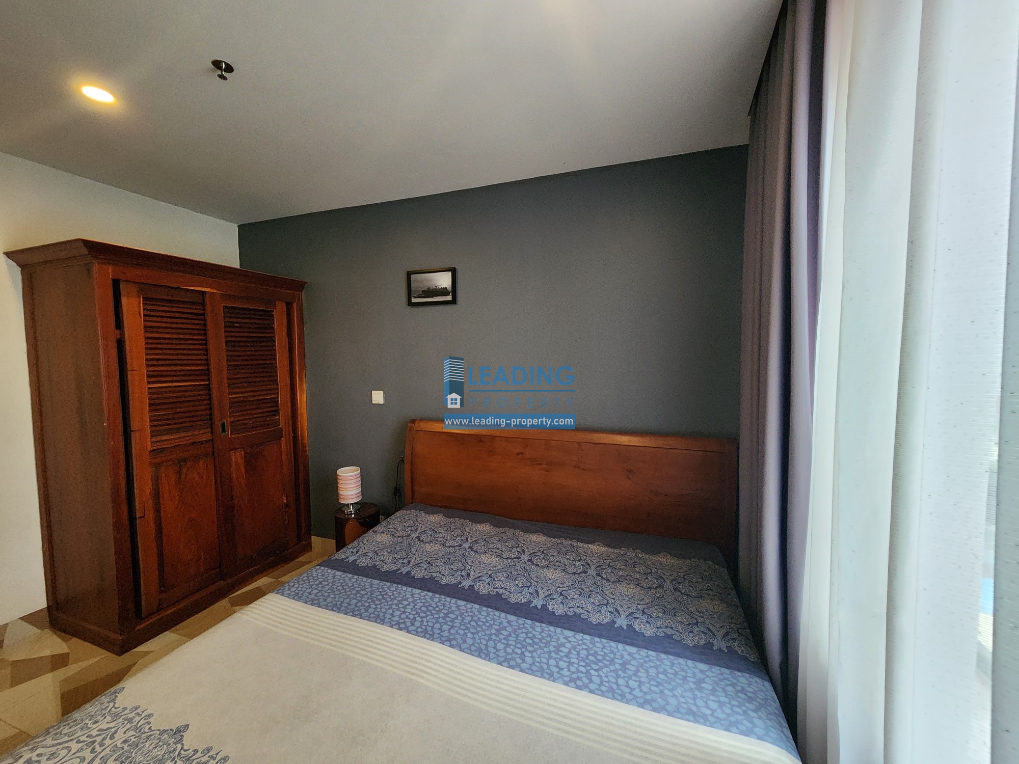 N1006 - 1 Bedroom - $300 to $350 - BKK3