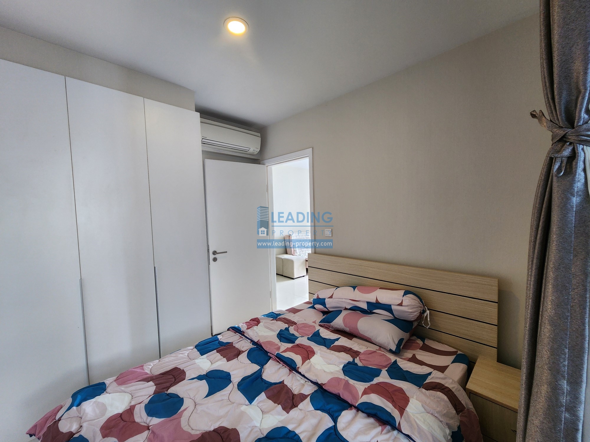 N1004 - 3 Bedrooms - $1,200 - Tonle Basac