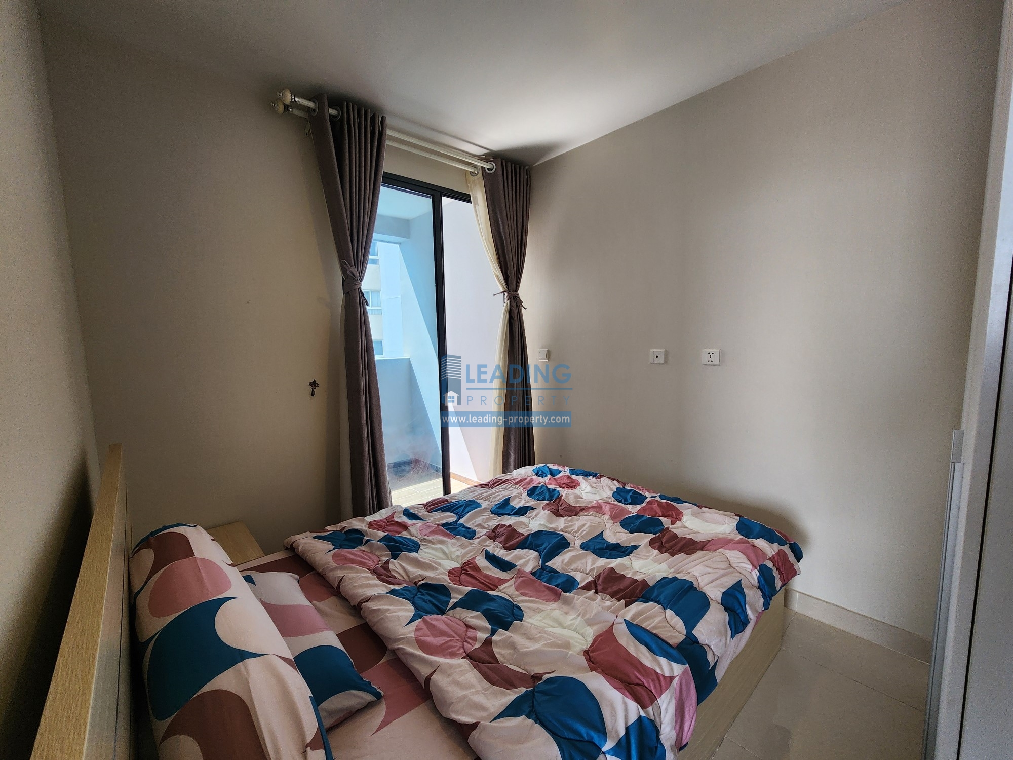 N1004 - 3 Bedrooms - $1,200 - Tonle Basac