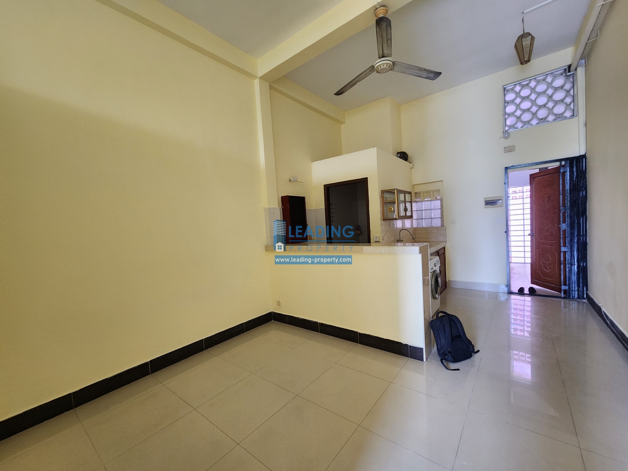 N589 - 1 Bedroom - $270 - Daun Penh