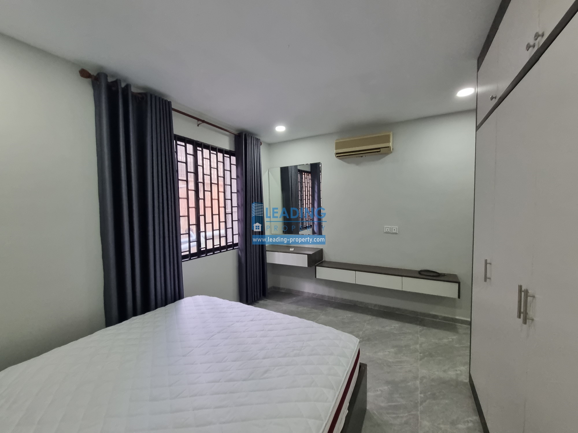 N400 - STUDIO - DAUN PENH