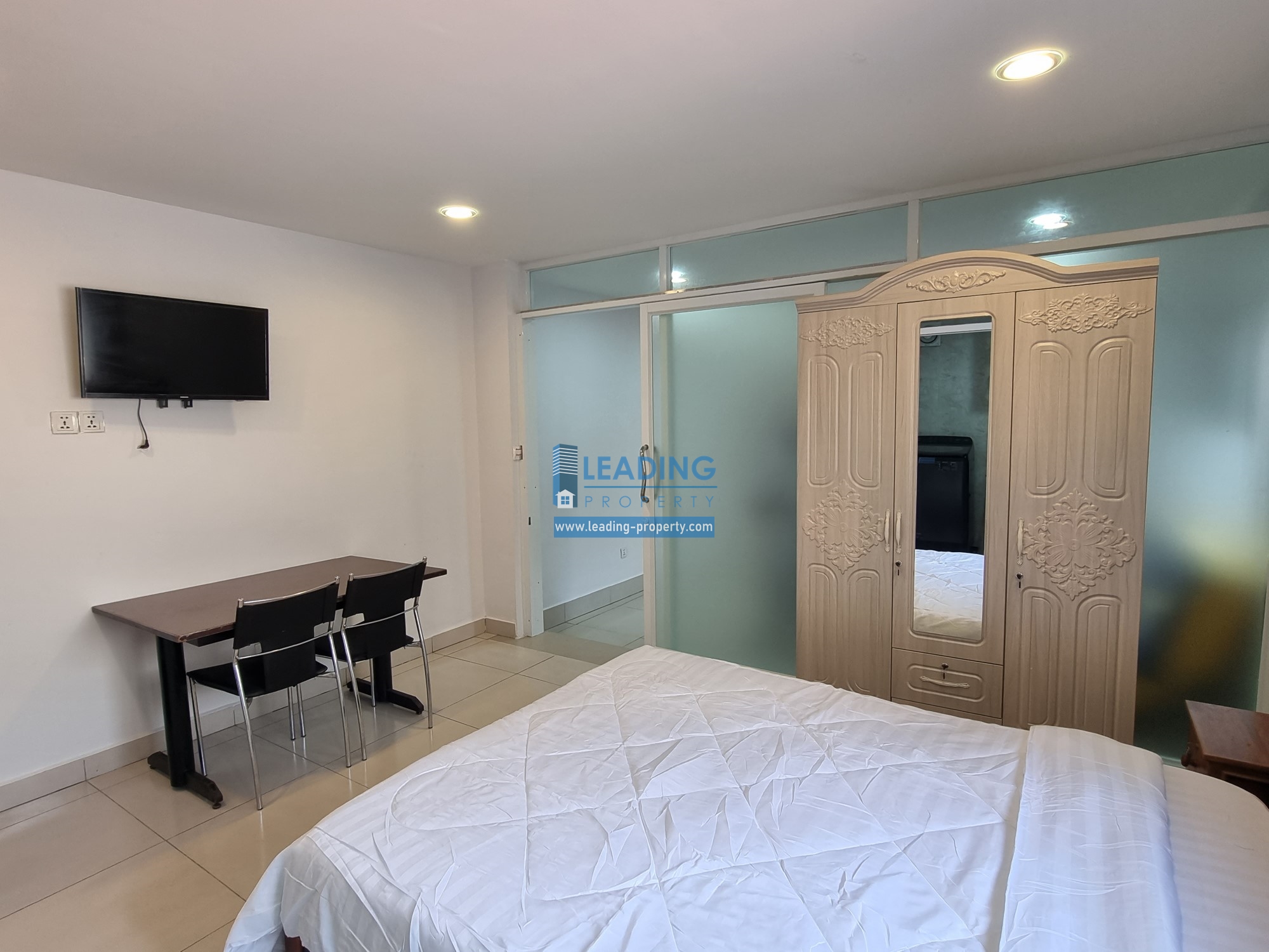 N197 - 1 BEDROOM - DAUN PENH