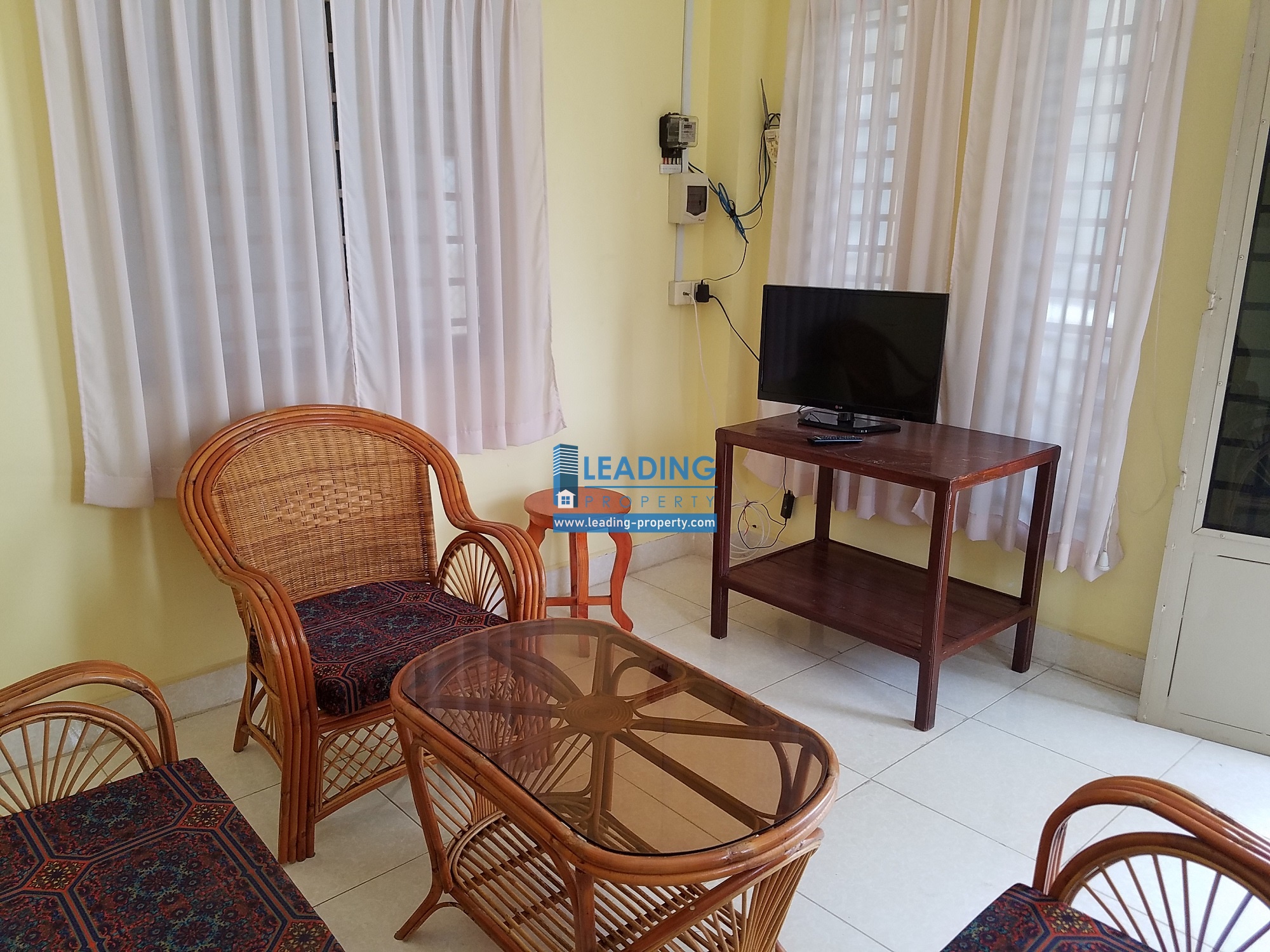 N054 - 1 BEDROOM - TONLE BASAC