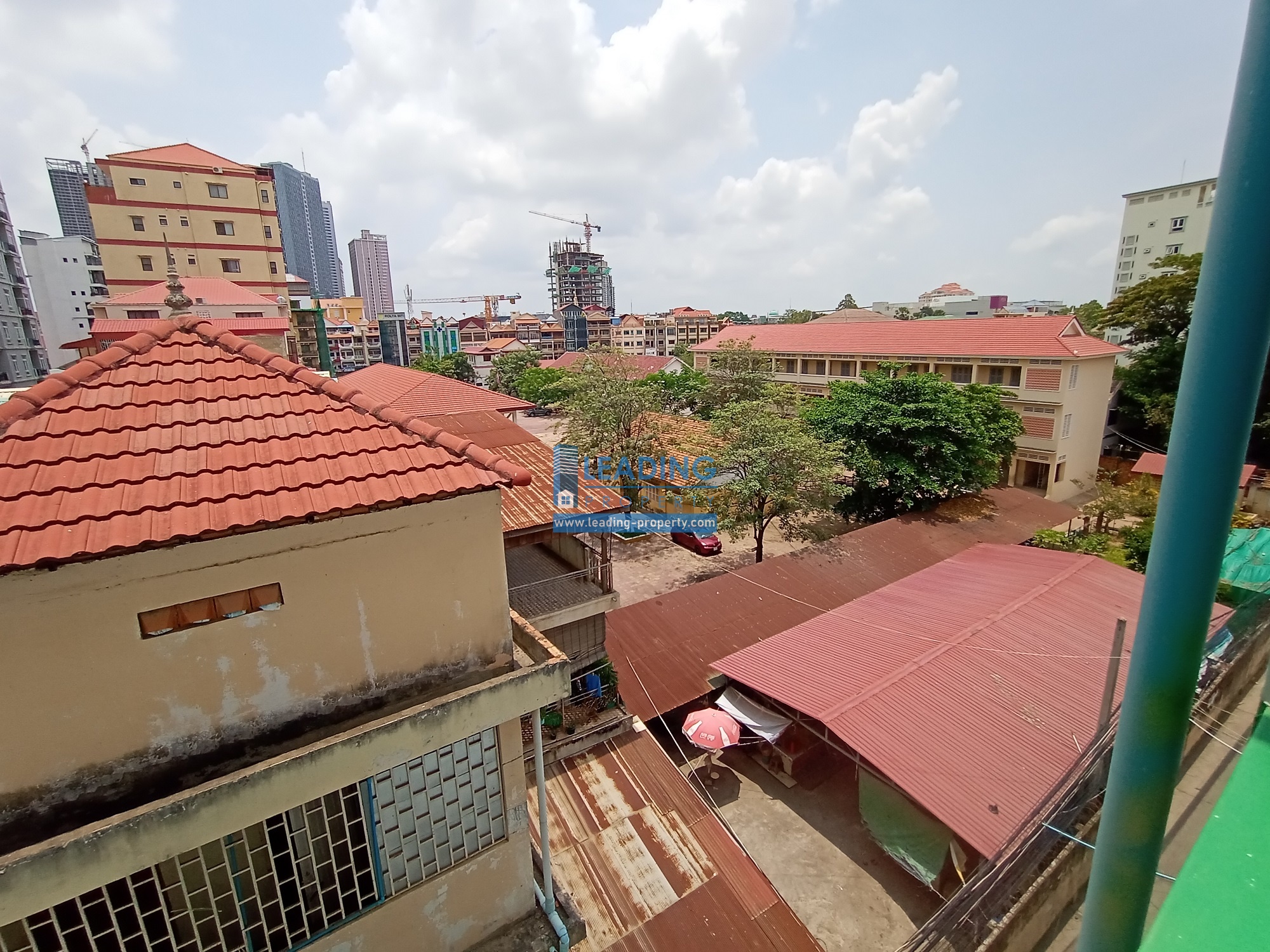 N071 - 1 BEDROOM - TONLE BASAC