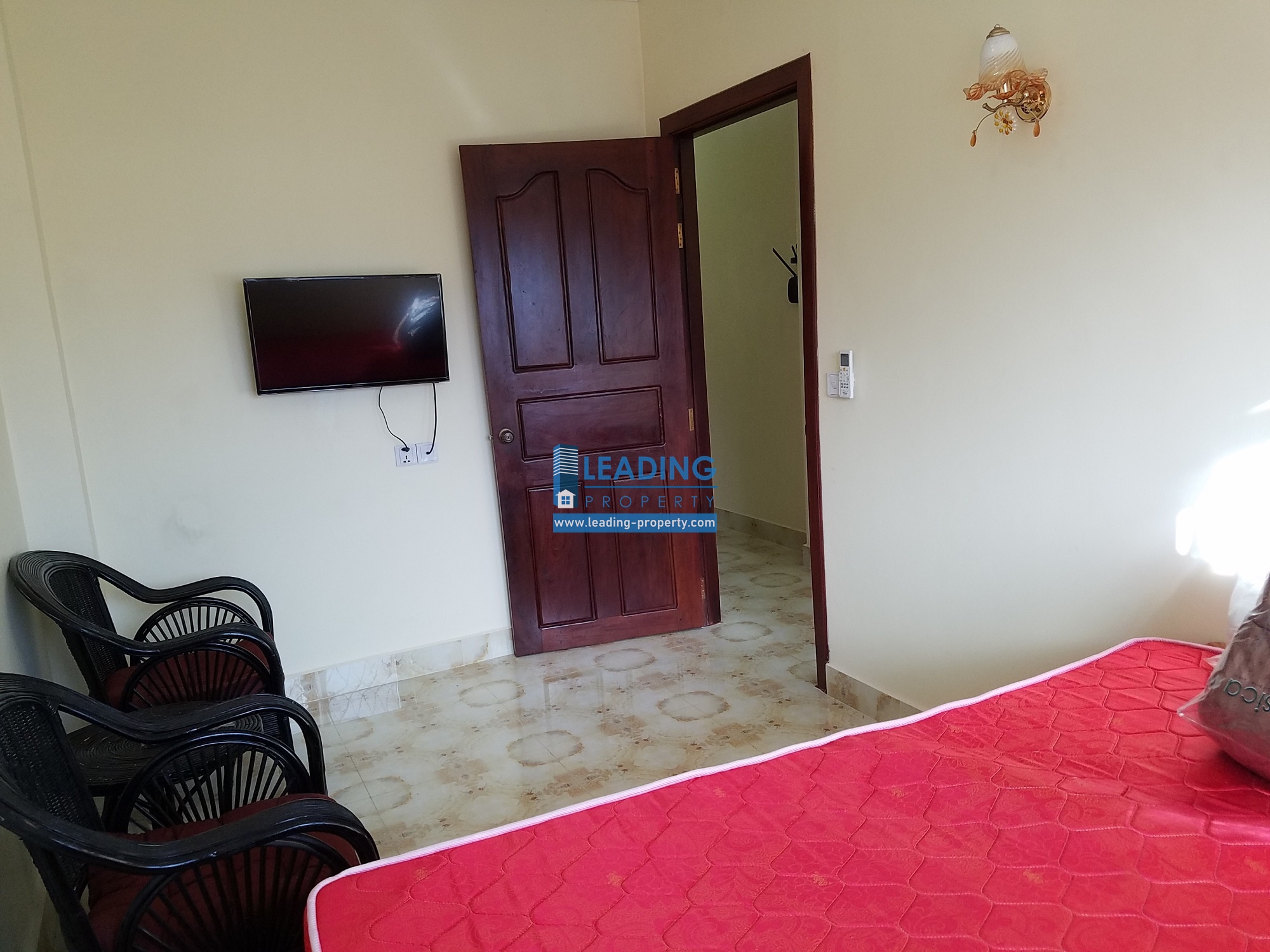 N076 - 2 BEDROOMS - DAUN PENH