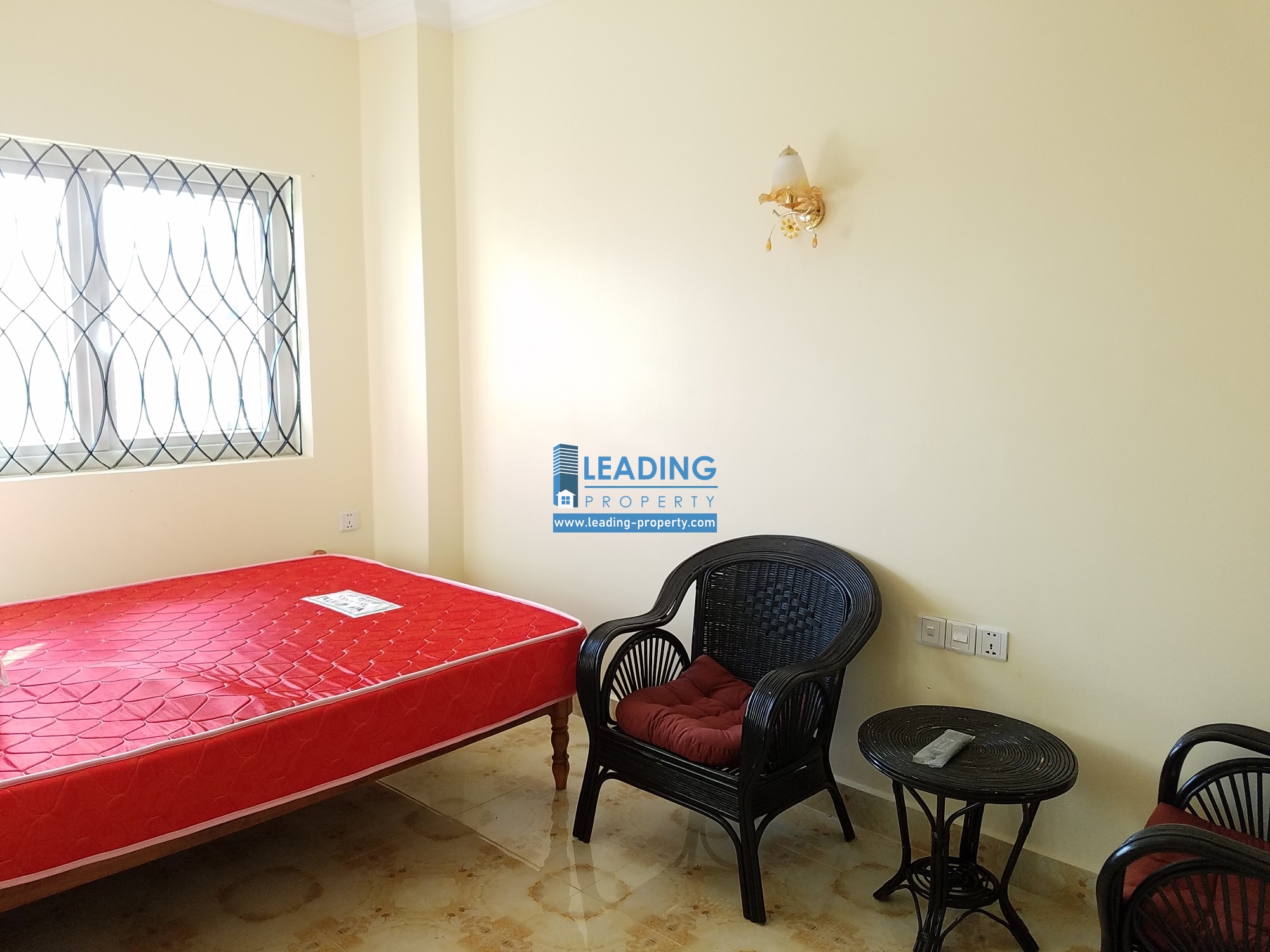 N076 - 2 BEDROOMS - DAUN PENH