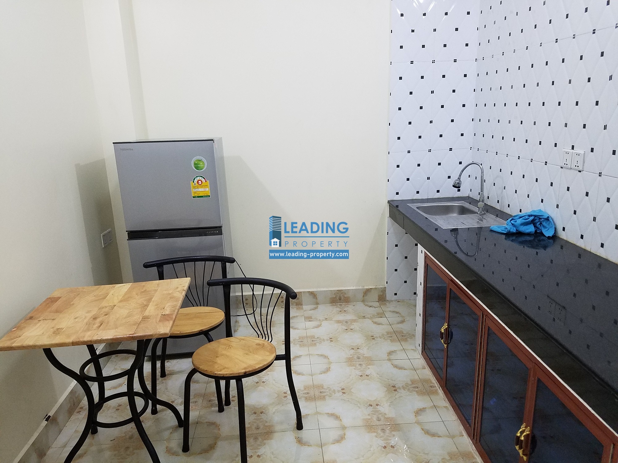 N076 - 2 BEDROOMS - DAUN PENH