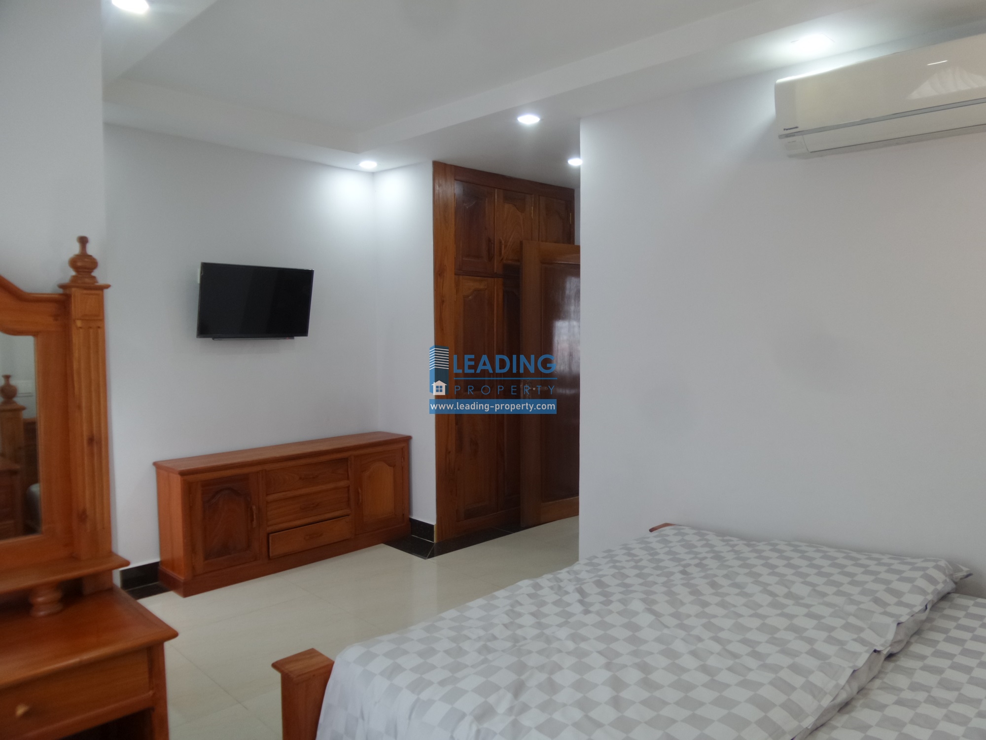 N520 - 1 BEDROOM - TOUL TOM PONG