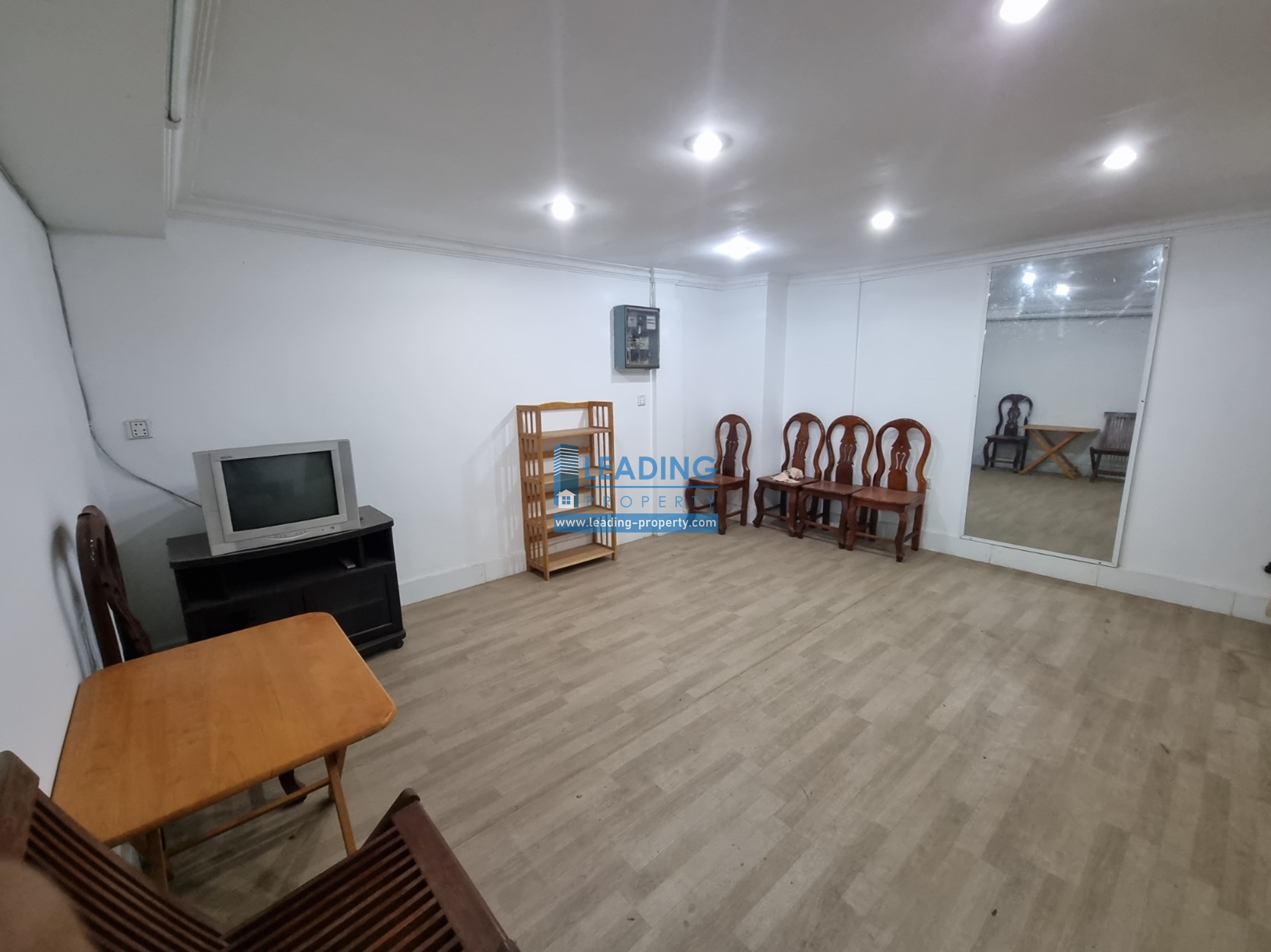 N172 - 1 BEDROOM - DAUN PENH