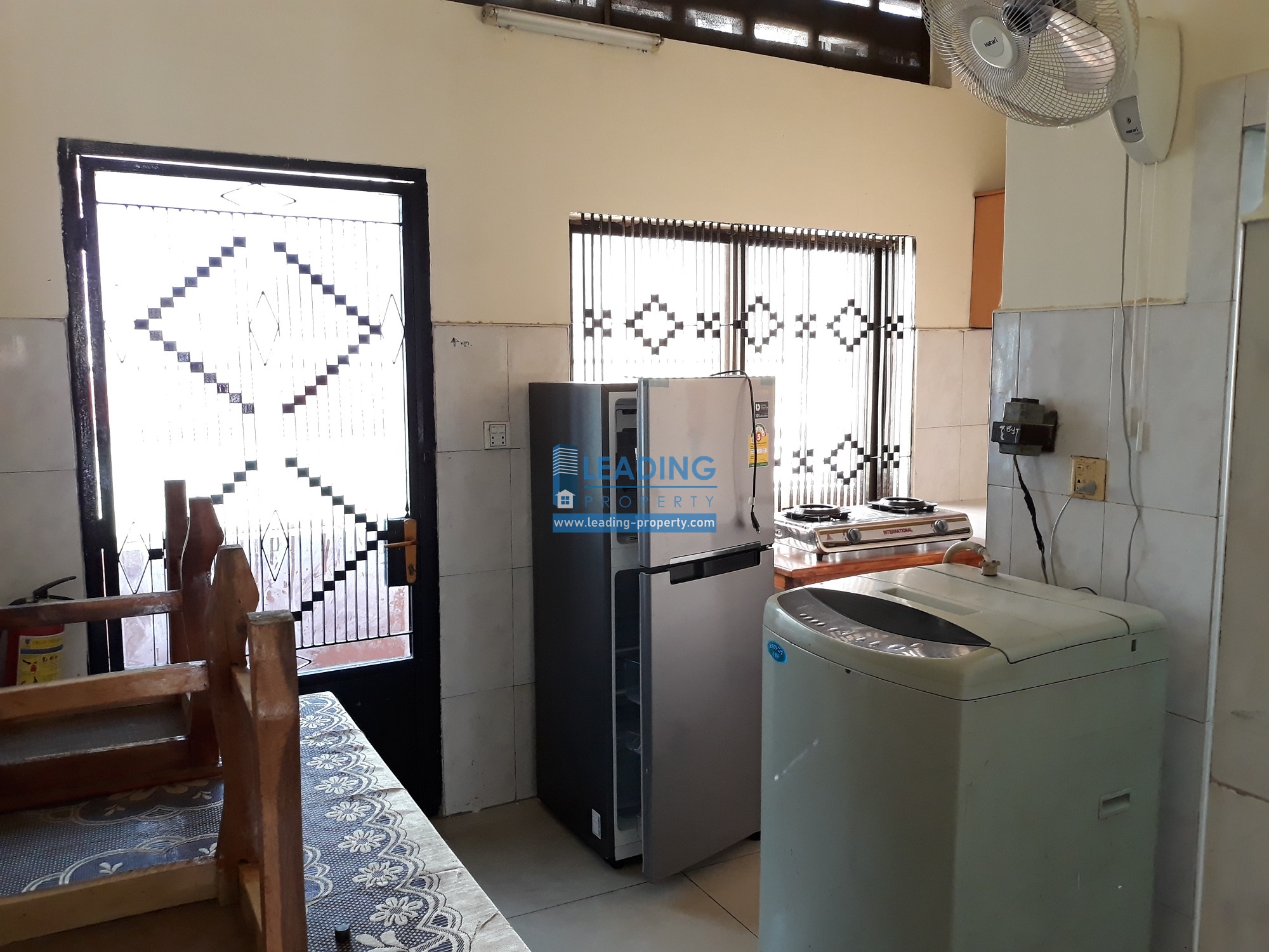 N183 - 2 BEDROOMS - DAUN PENH